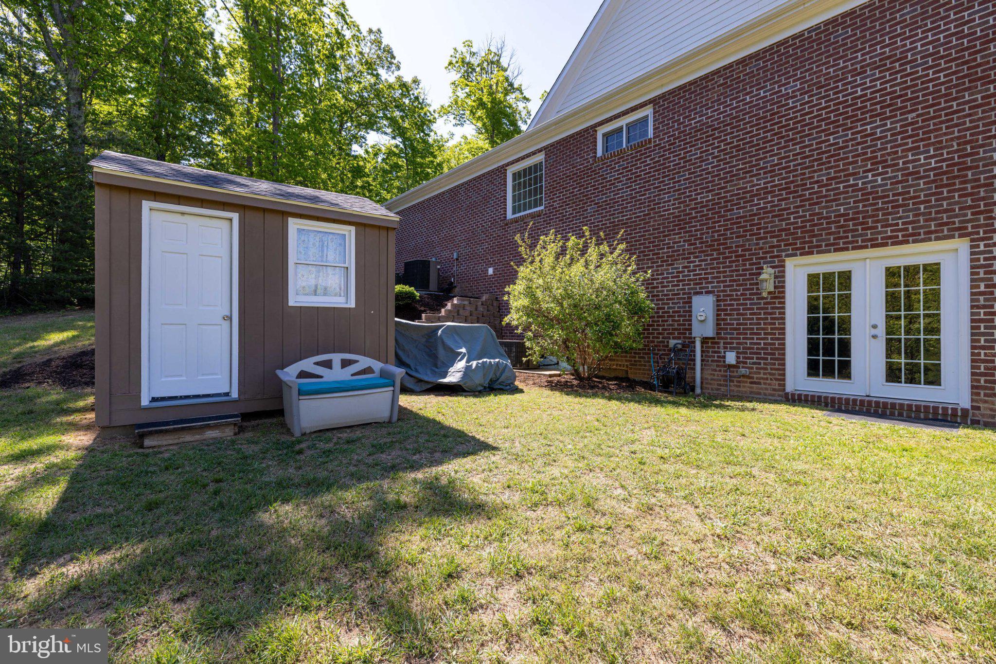 LAWSON HILLS - Residential