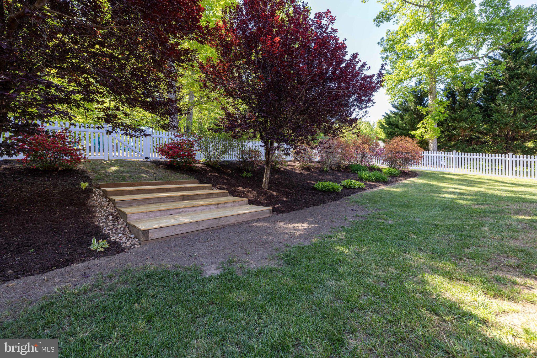 LAWSON HILLS - Residential