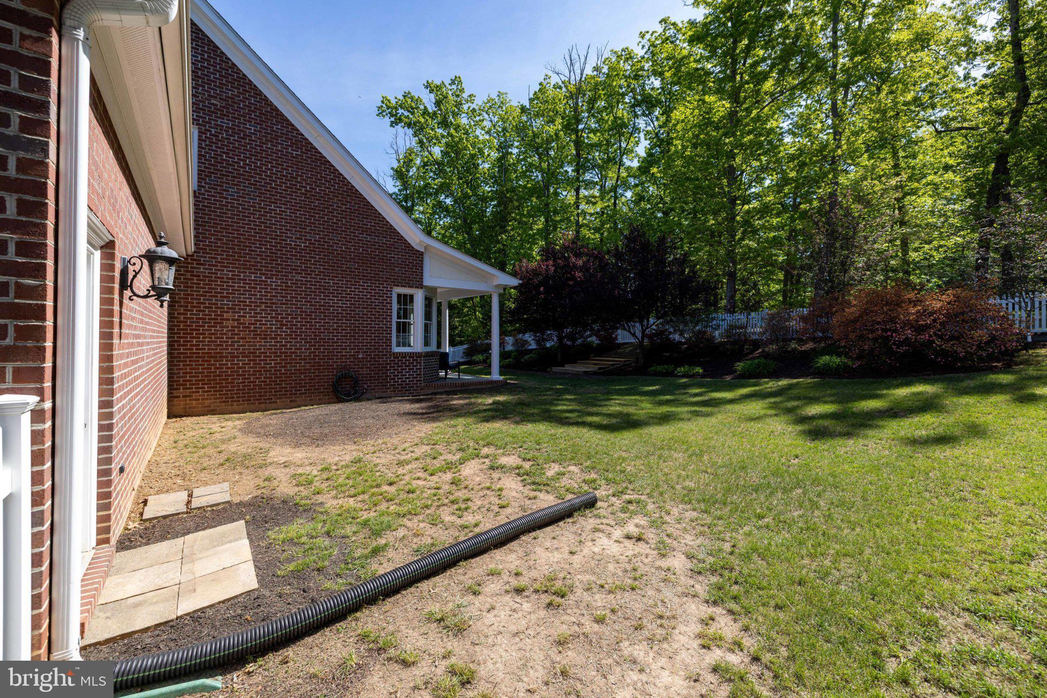 LAWSON HILLS - Residential