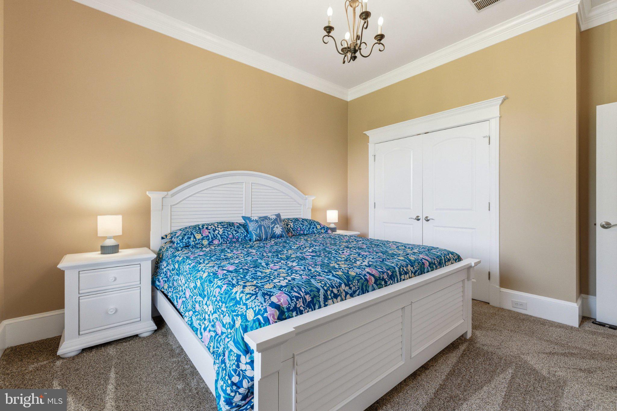 LAWSON HILLS - Residential