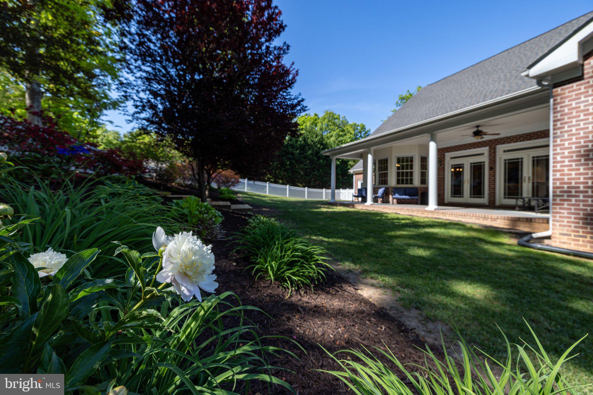 LAWSON HILLS - Residential