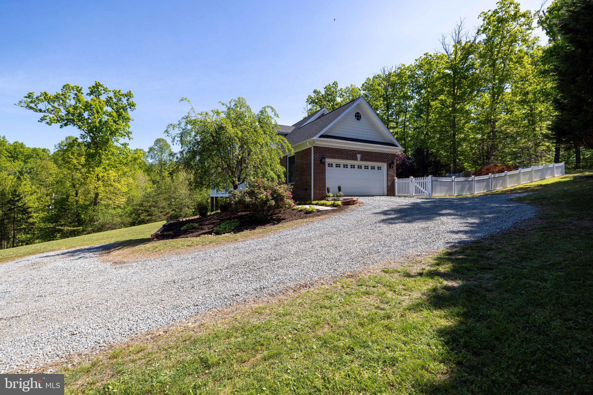 LAWSON HILLS - Residential