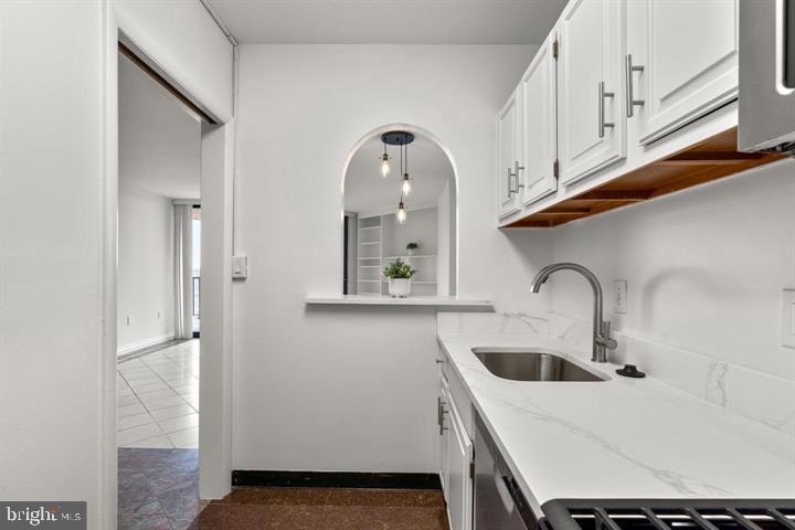 THE RIVIERA OF CHEVY CHASE - Residential