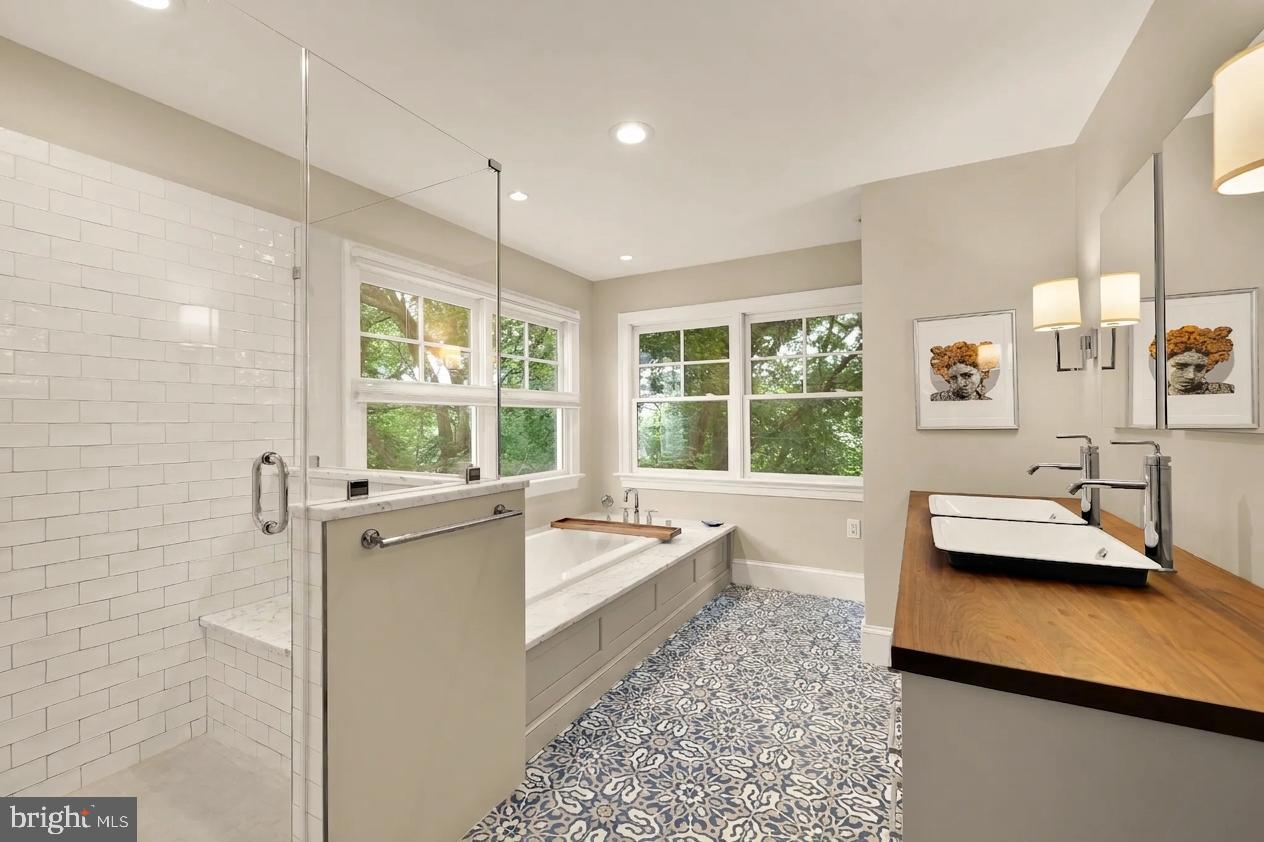 BROOKMONT - Residential