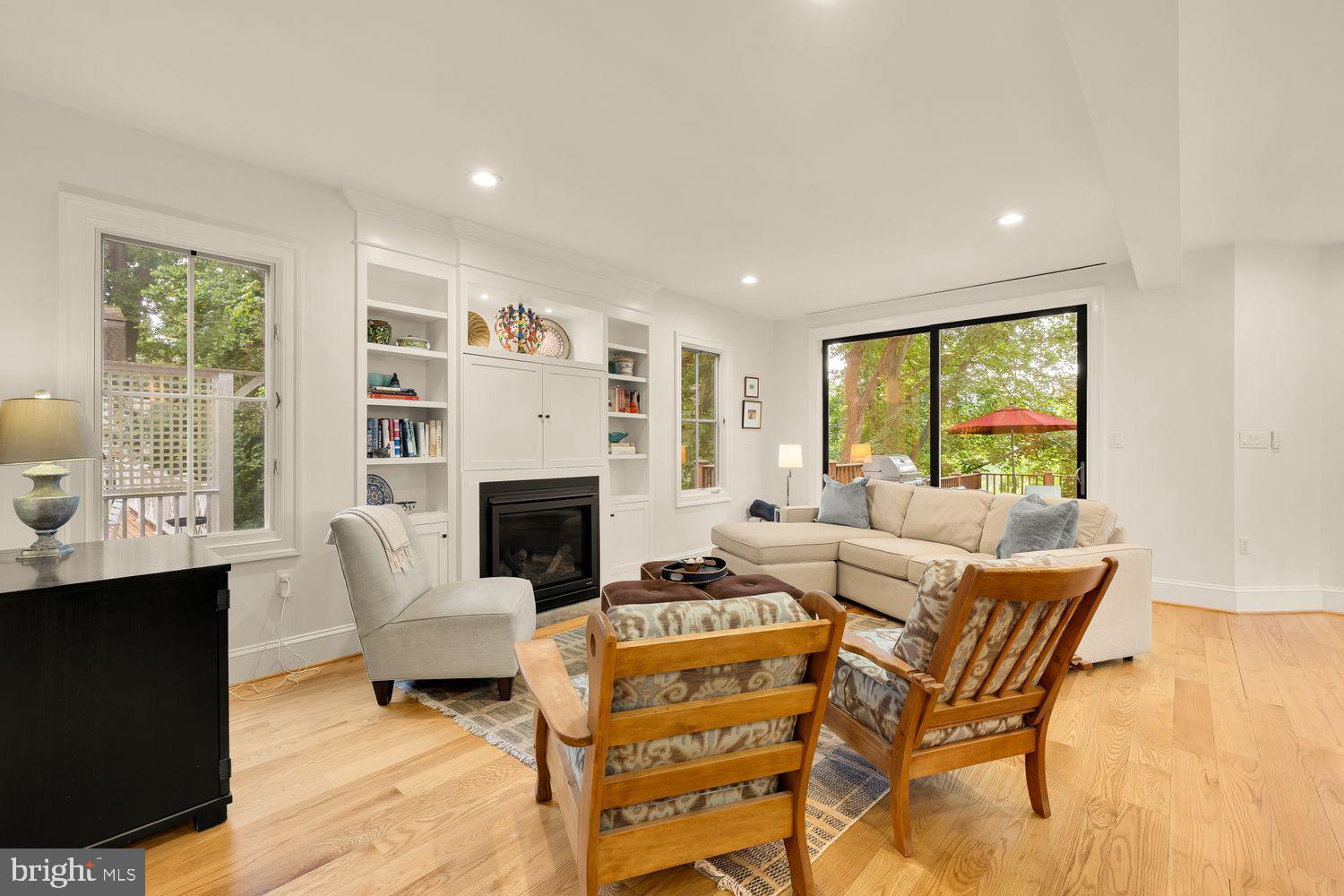 BROOKMONT - Residential
