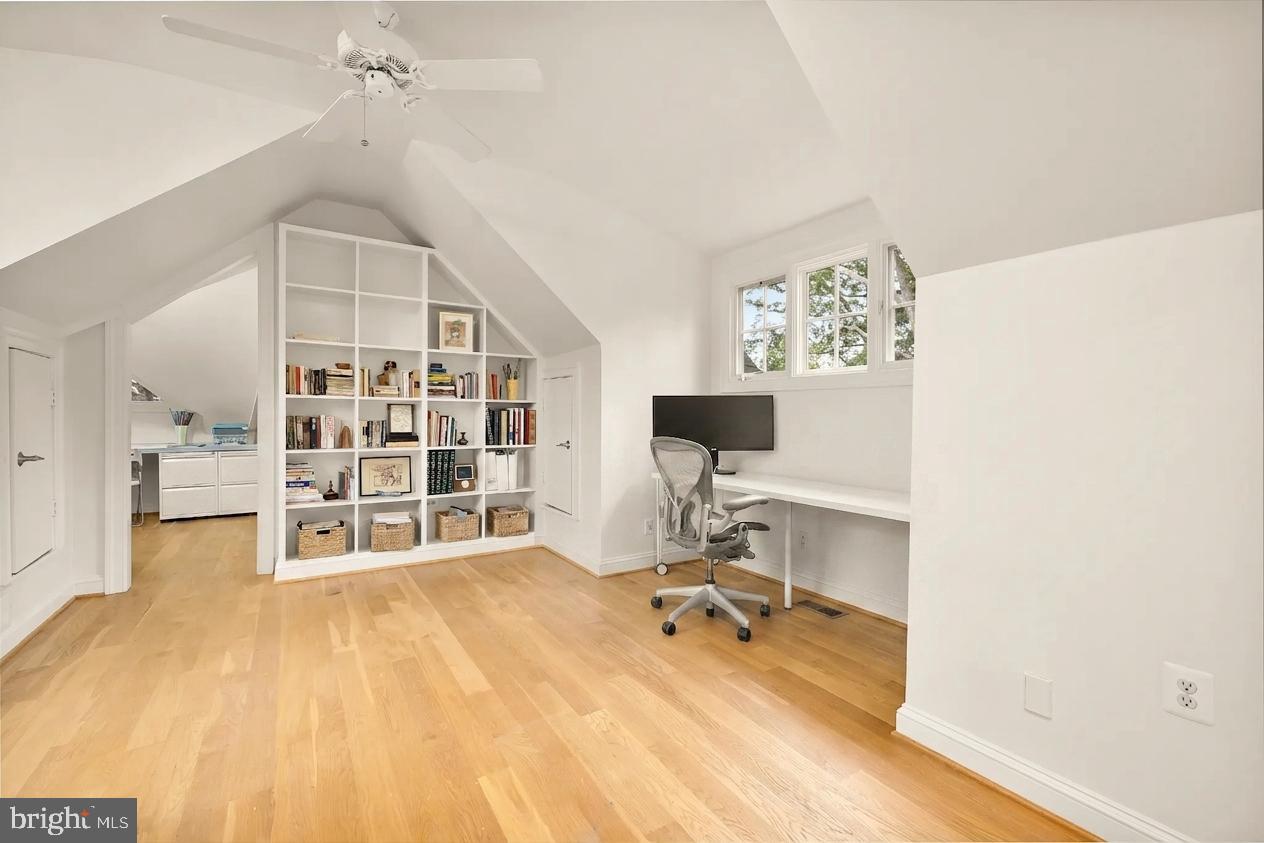 BROOKMONT - Residential