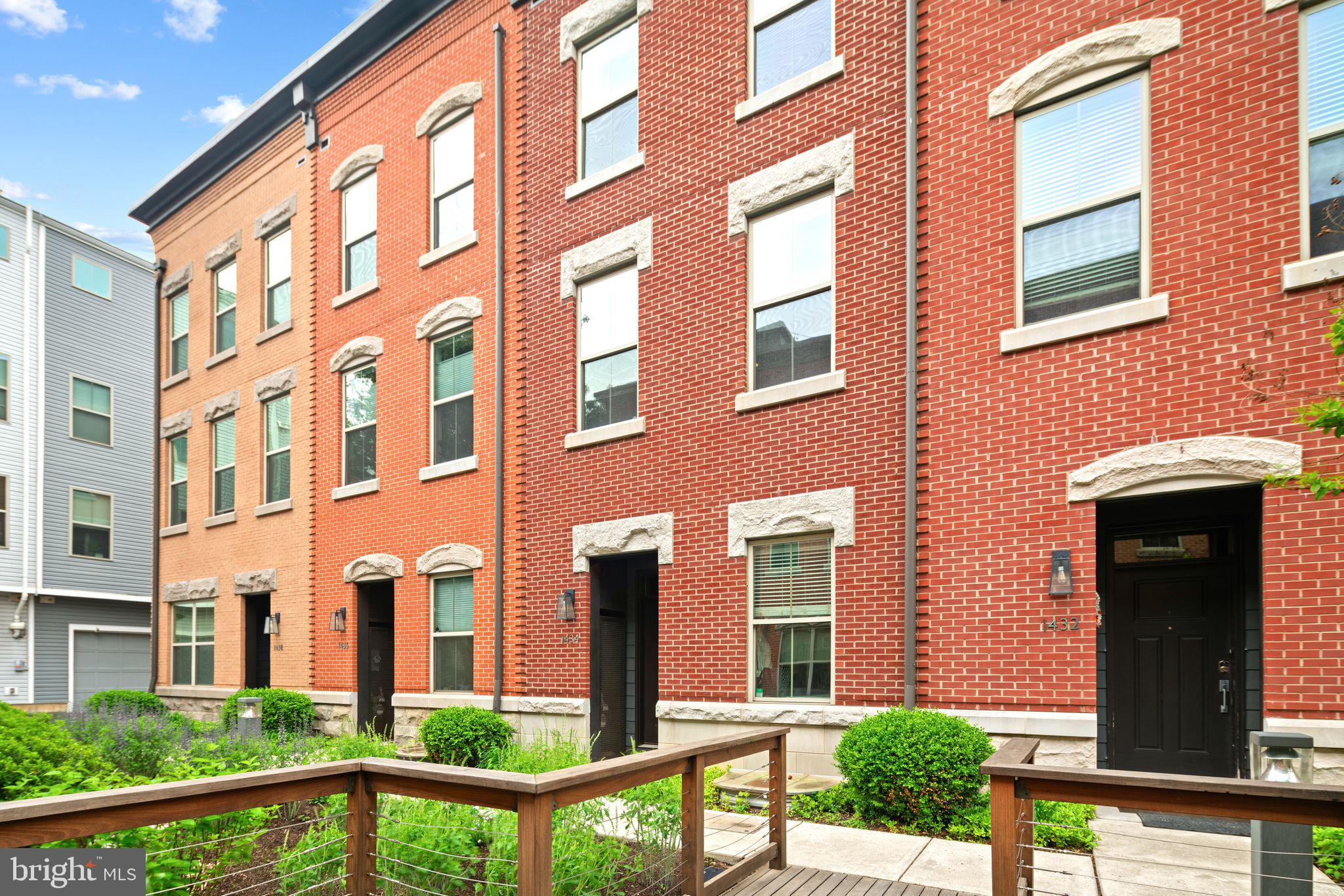 DICKINSON NARROWS - Residential