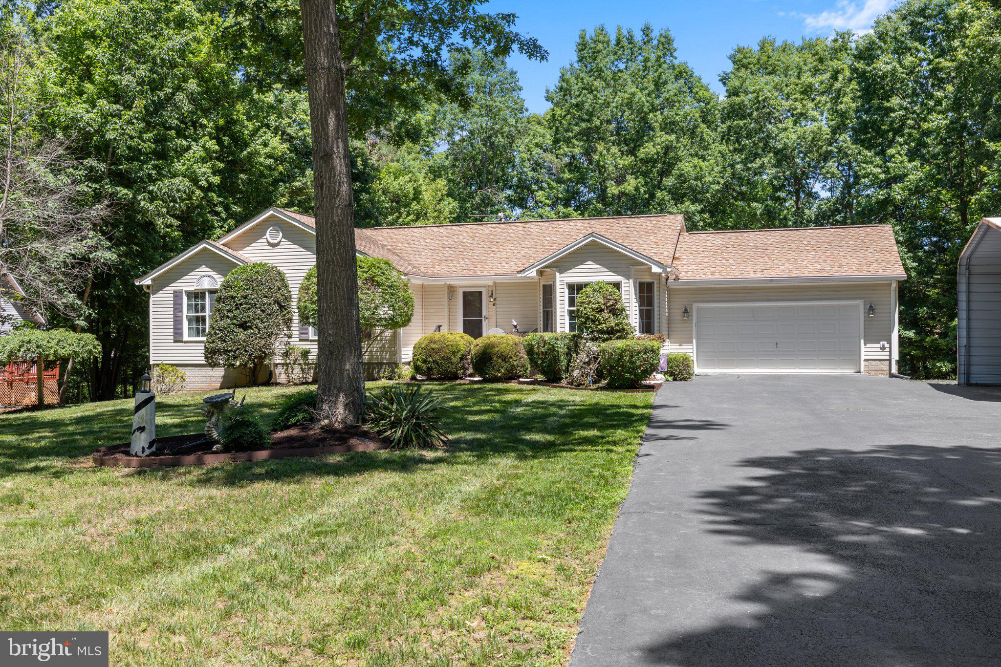 EDGEWOOD BAY - Residential