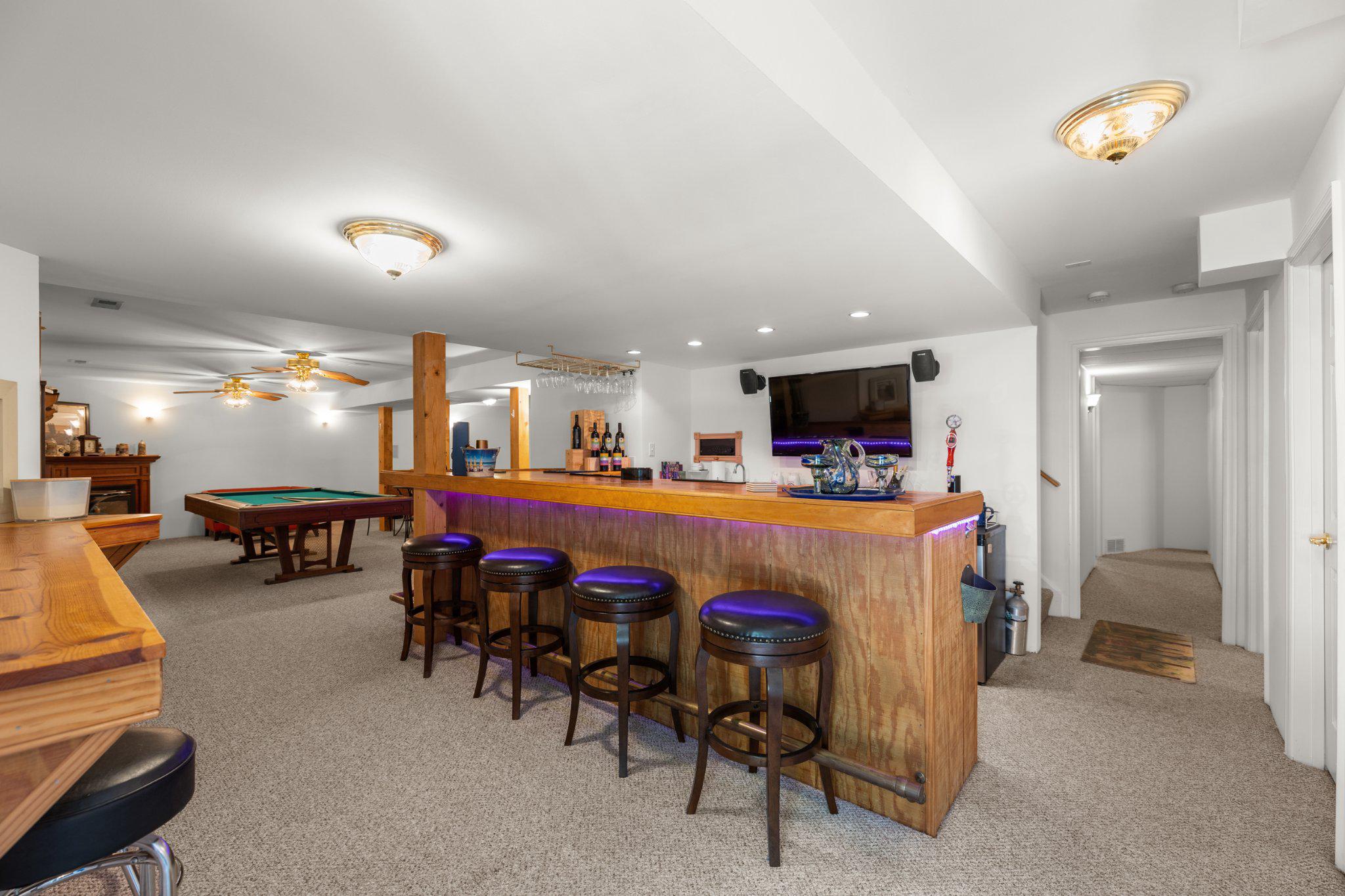 EDGEWOOD BAY - Residential