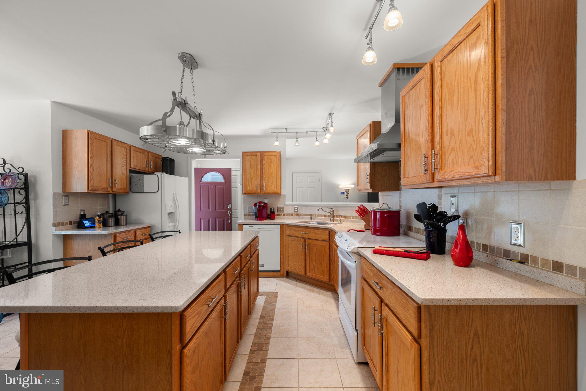 EDGEWOOD BAY - Residential