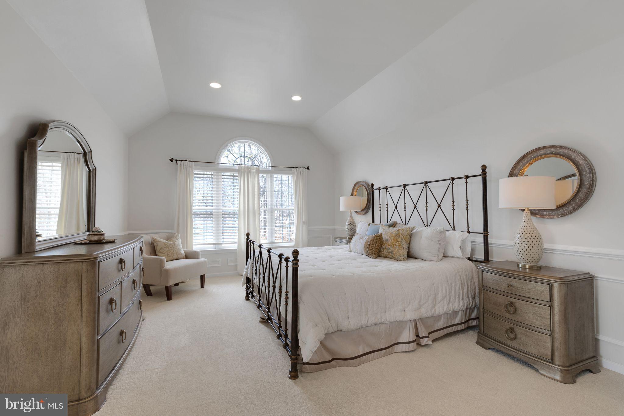 VIRGINIA GLEN - Residential