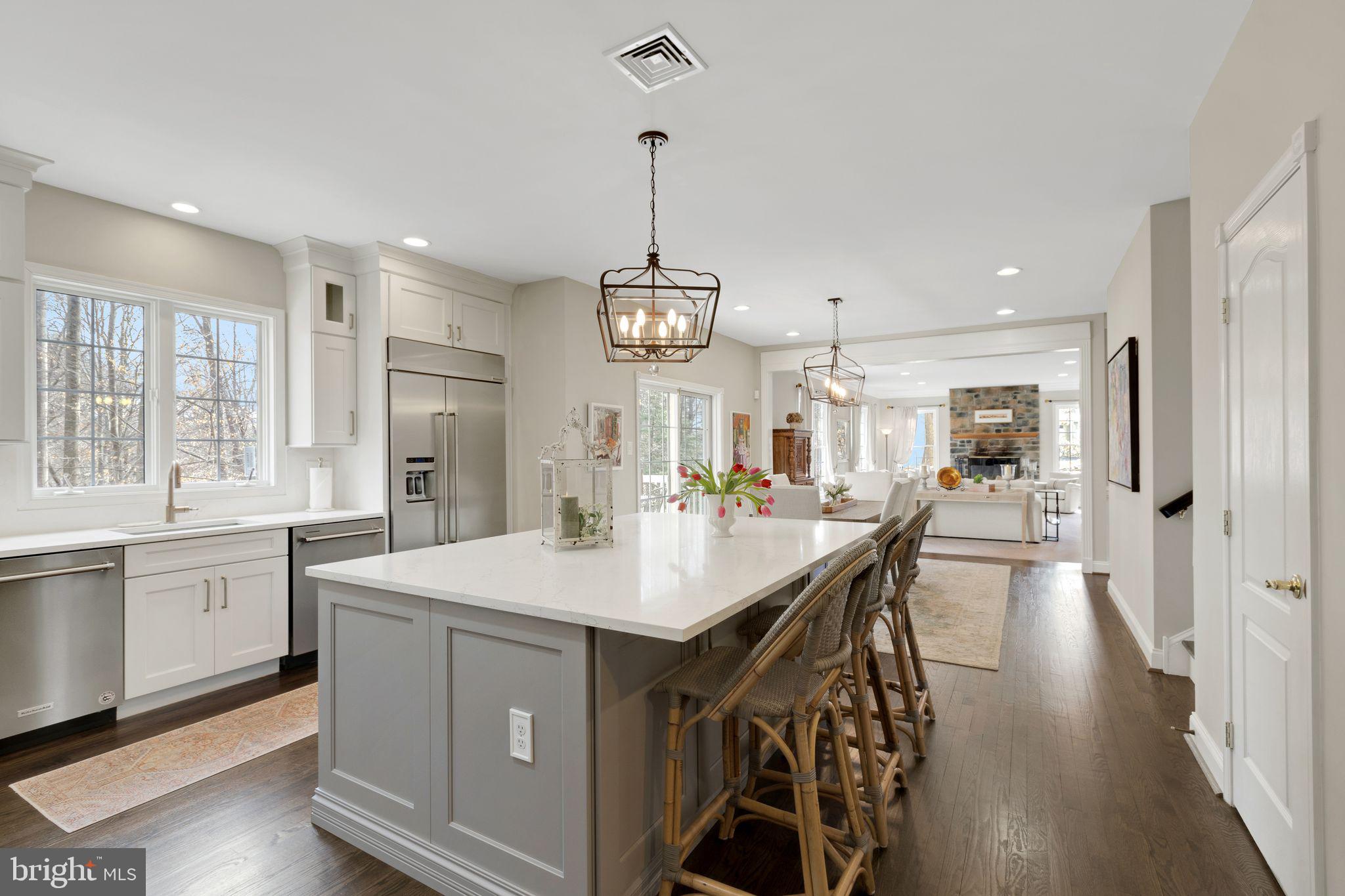 VIRGINIA GLEN - Residential