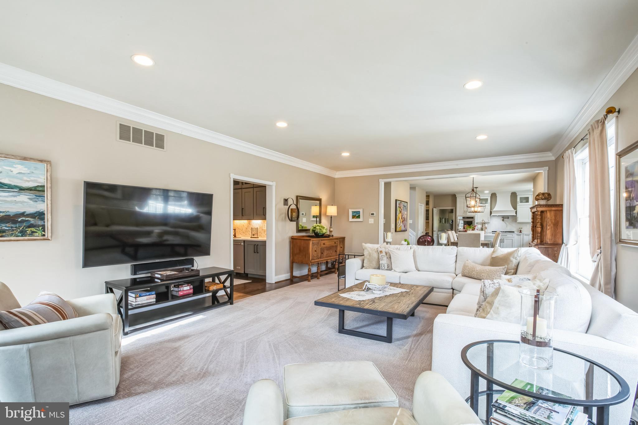 VIRGINIA GLEN - Residential