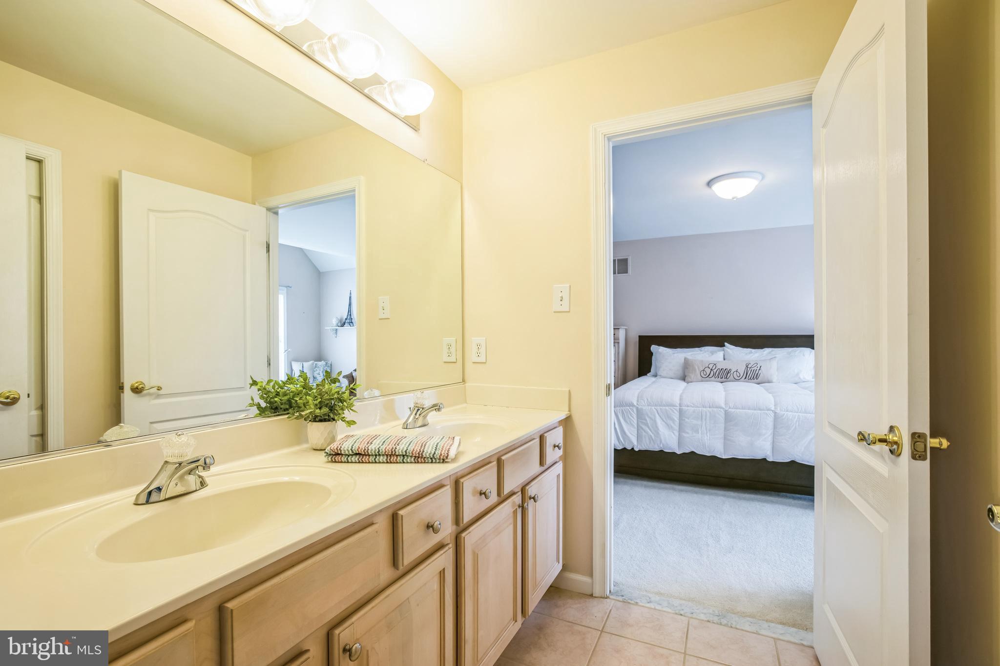 VIRGINIA GLEN - Residential