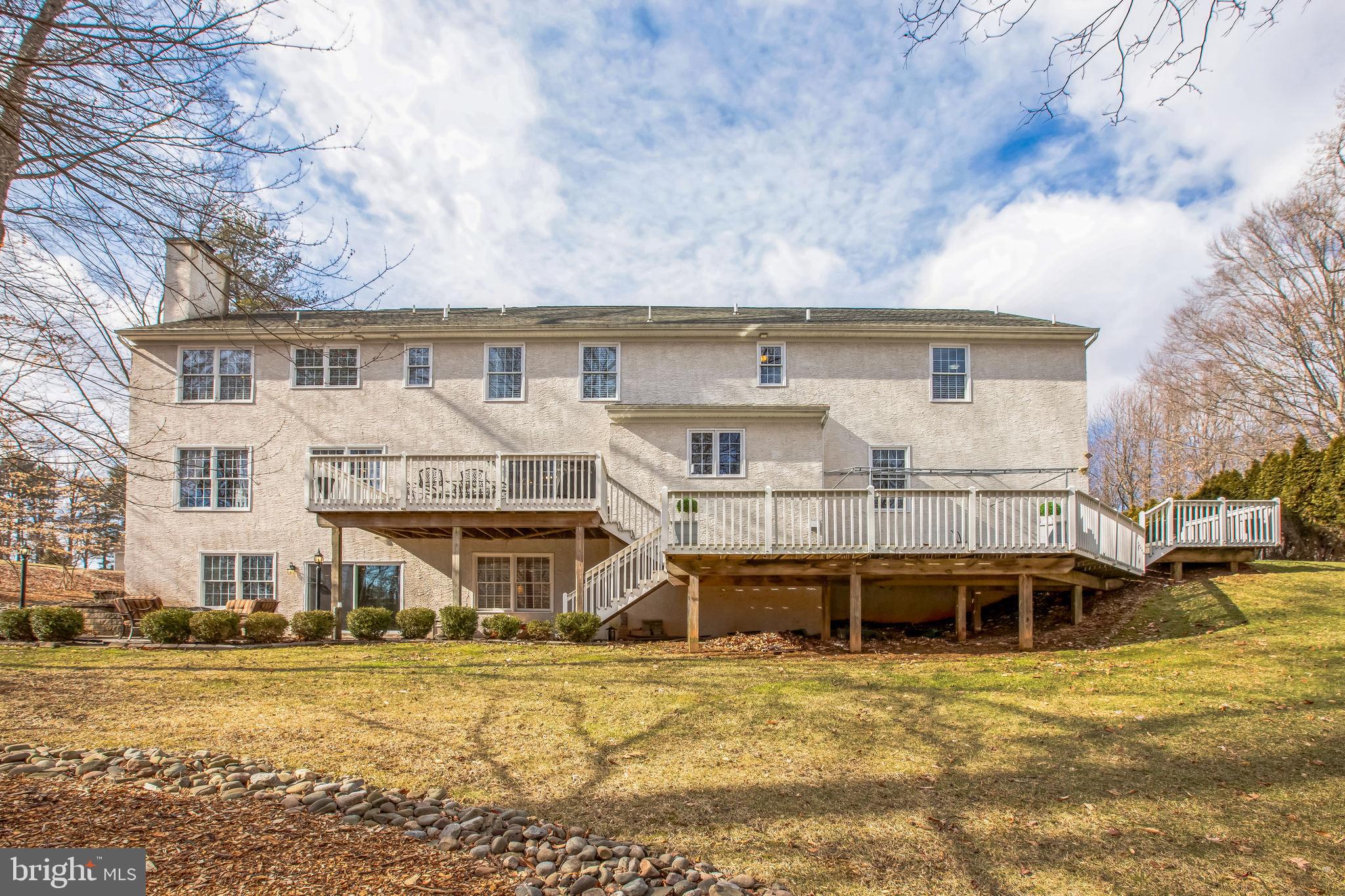 VIRGINIA GLEN - Residential