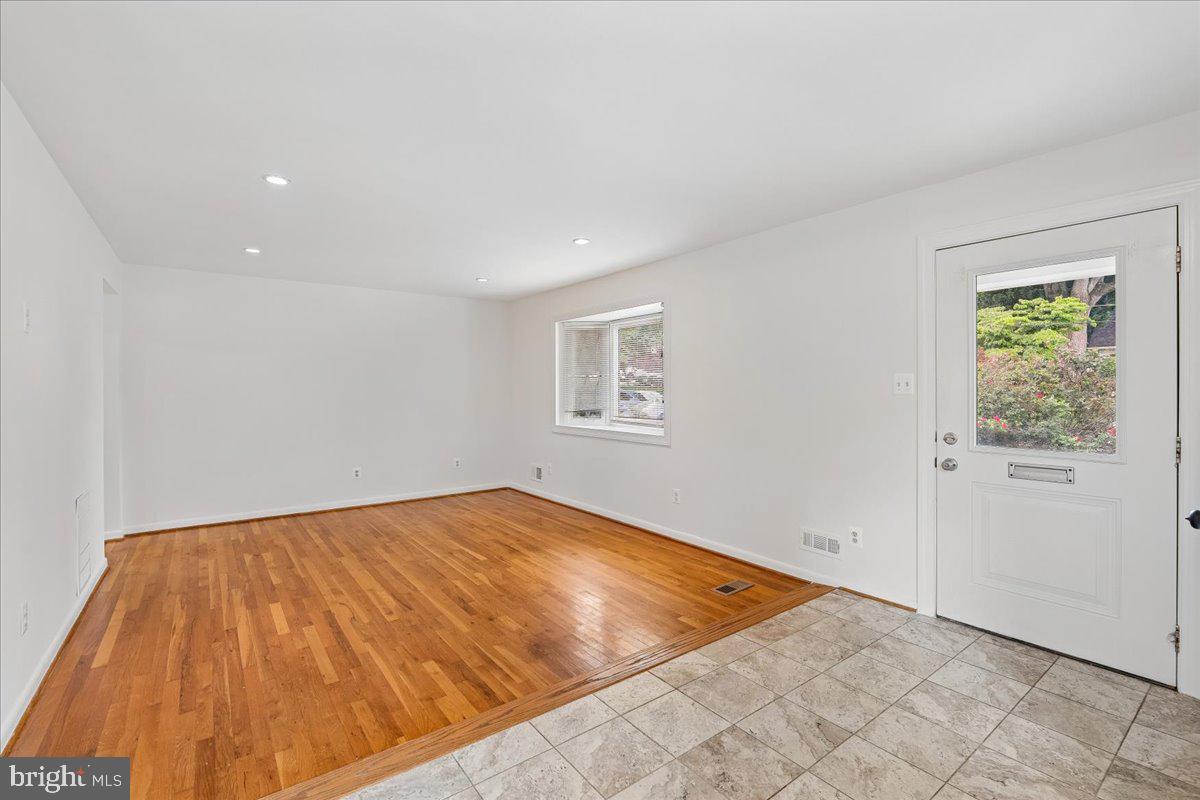 ROCKVILLE PARK - Residential