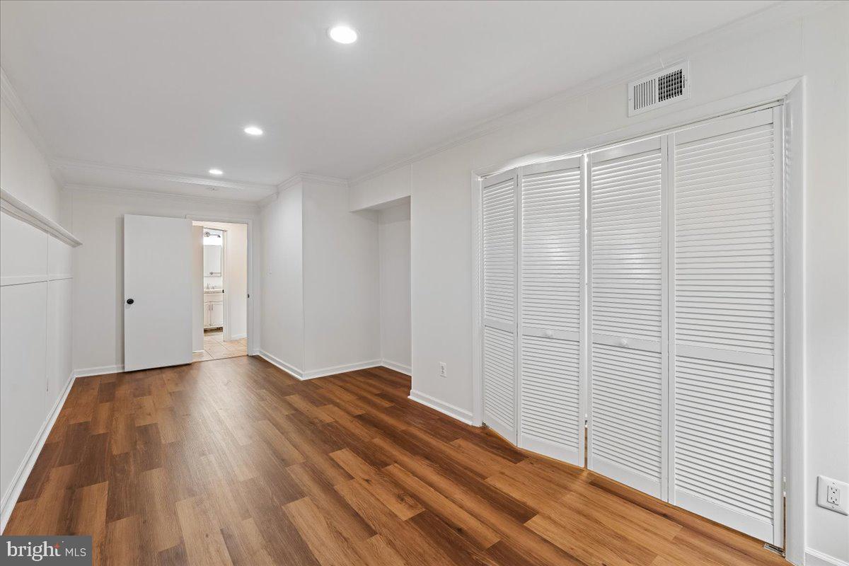 ROCKVILLE PARK - Residential