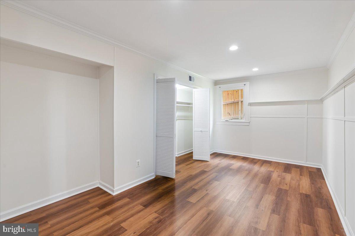 ROCKVILLE PARK - Residential