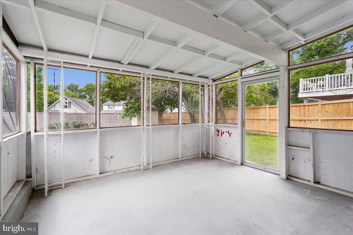 ROCKVILLE PARK - Residential