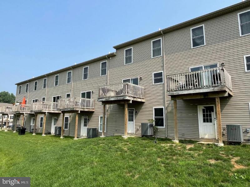 THE WOODLANDS - Commercial Sale