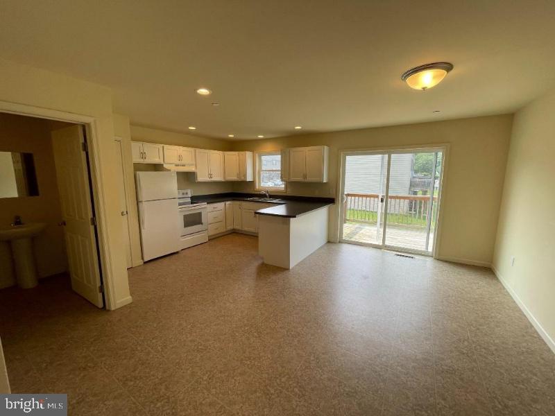 THE WOODLANDS - Commercial Sale
