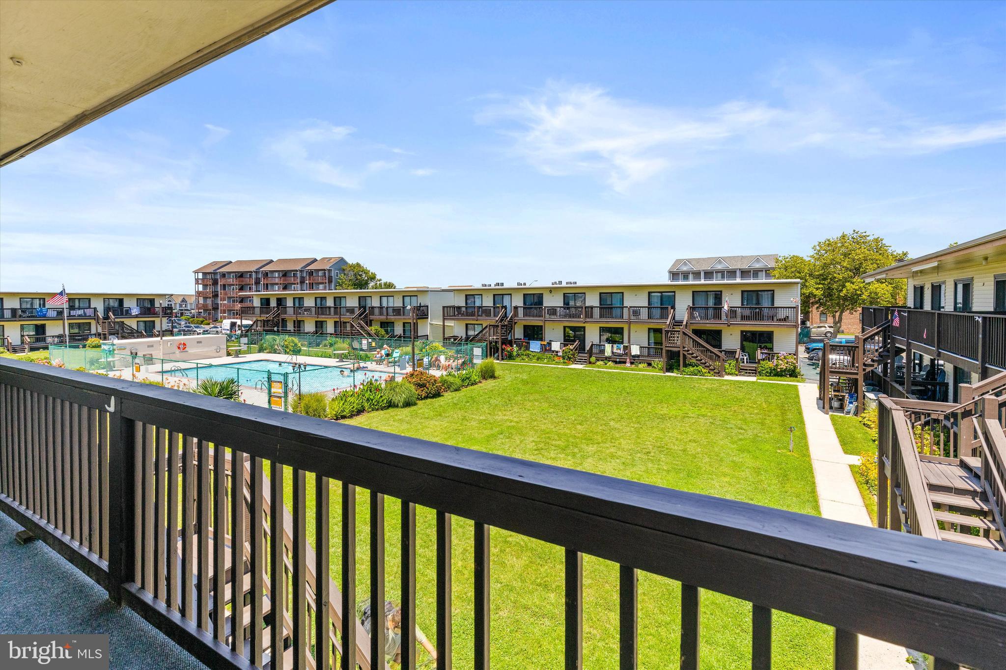 BAYSHORE ESTATES - Residential