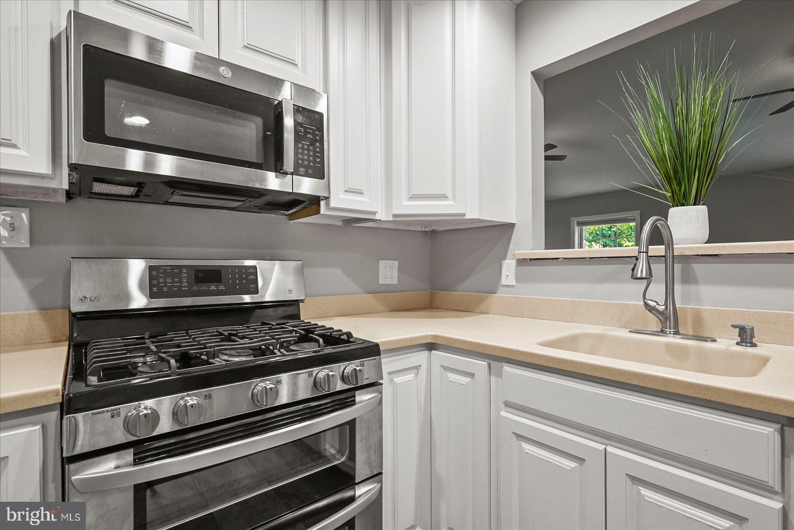 EDGEWOOD MEADOWS - Residential