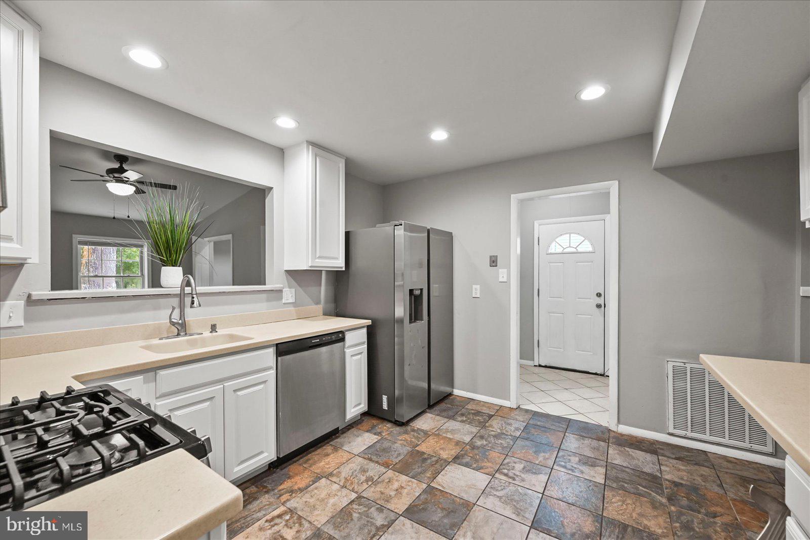 EDGEWOOD MEADOWS - Residential