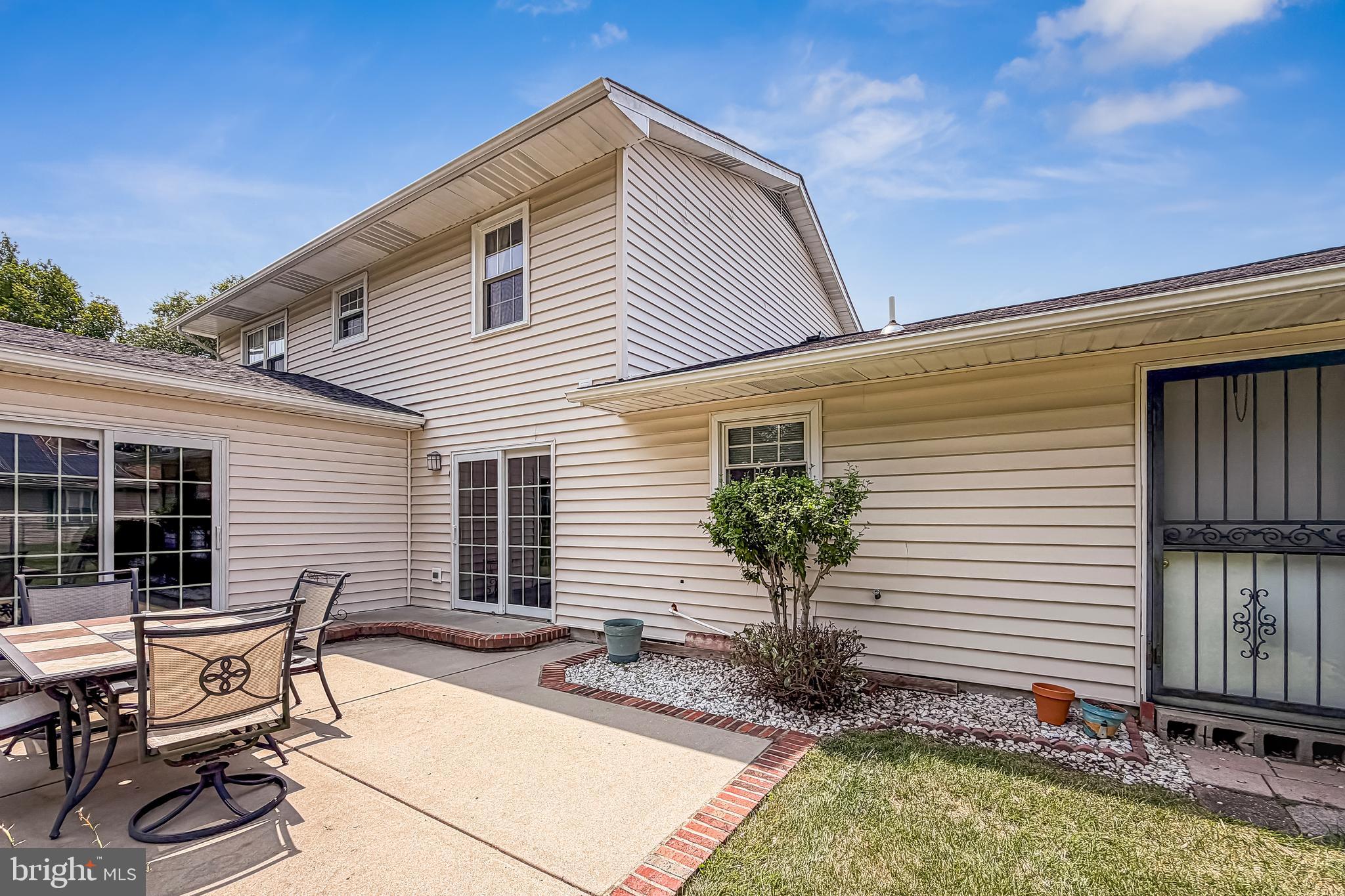 NEW CUT FARMS - Residential