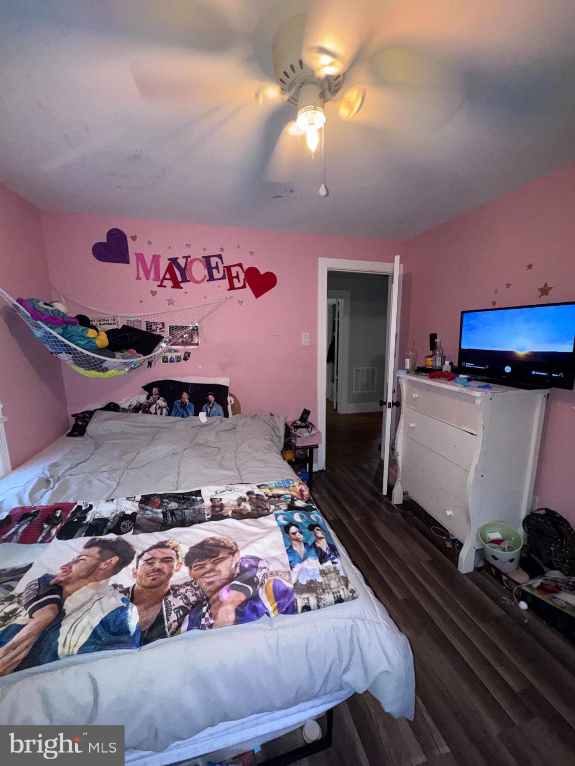 ELVERSON - Residential