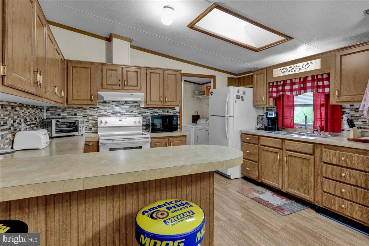 PLEASANT HILLS TR - Residential