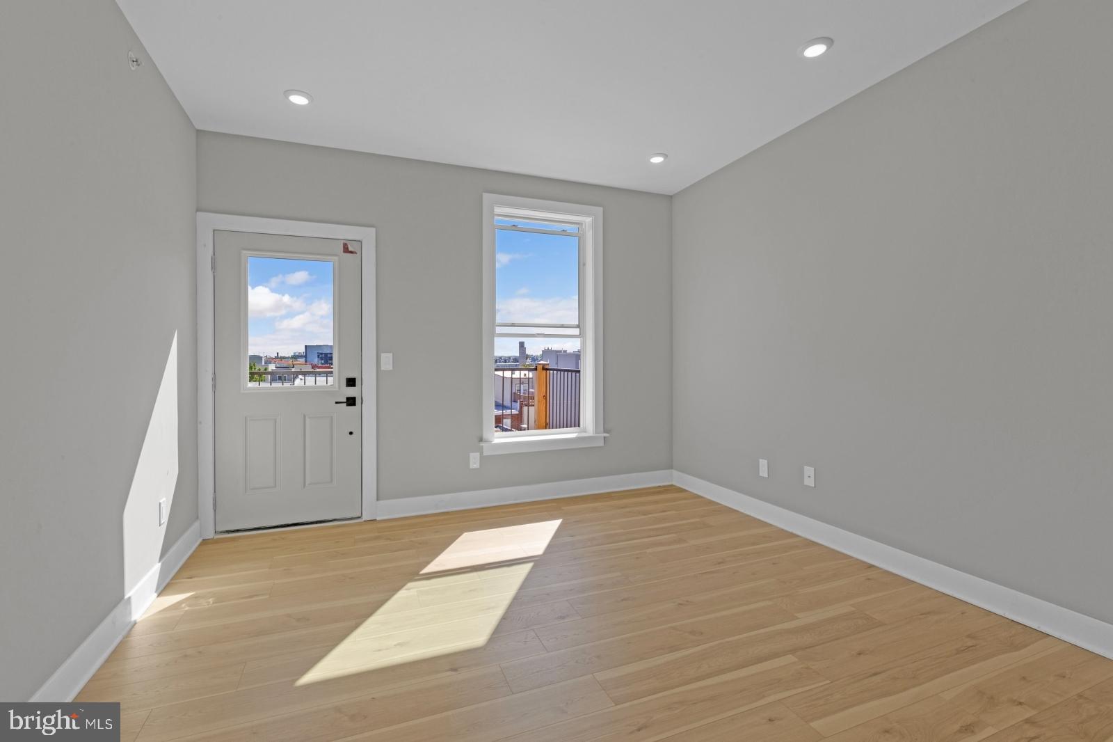 OLDE KENSINGTON - Residential Lease