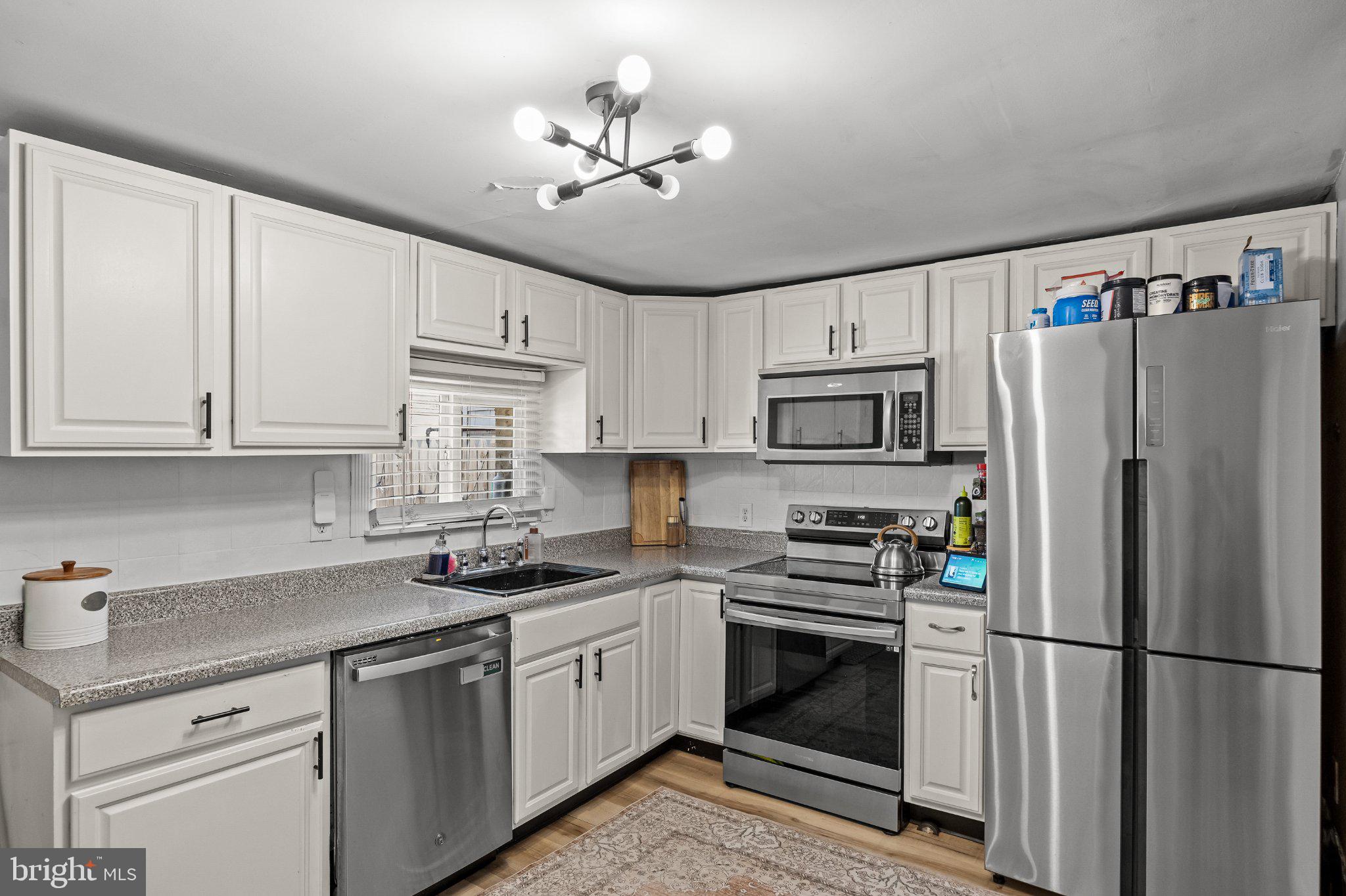WHITMAN - Residential