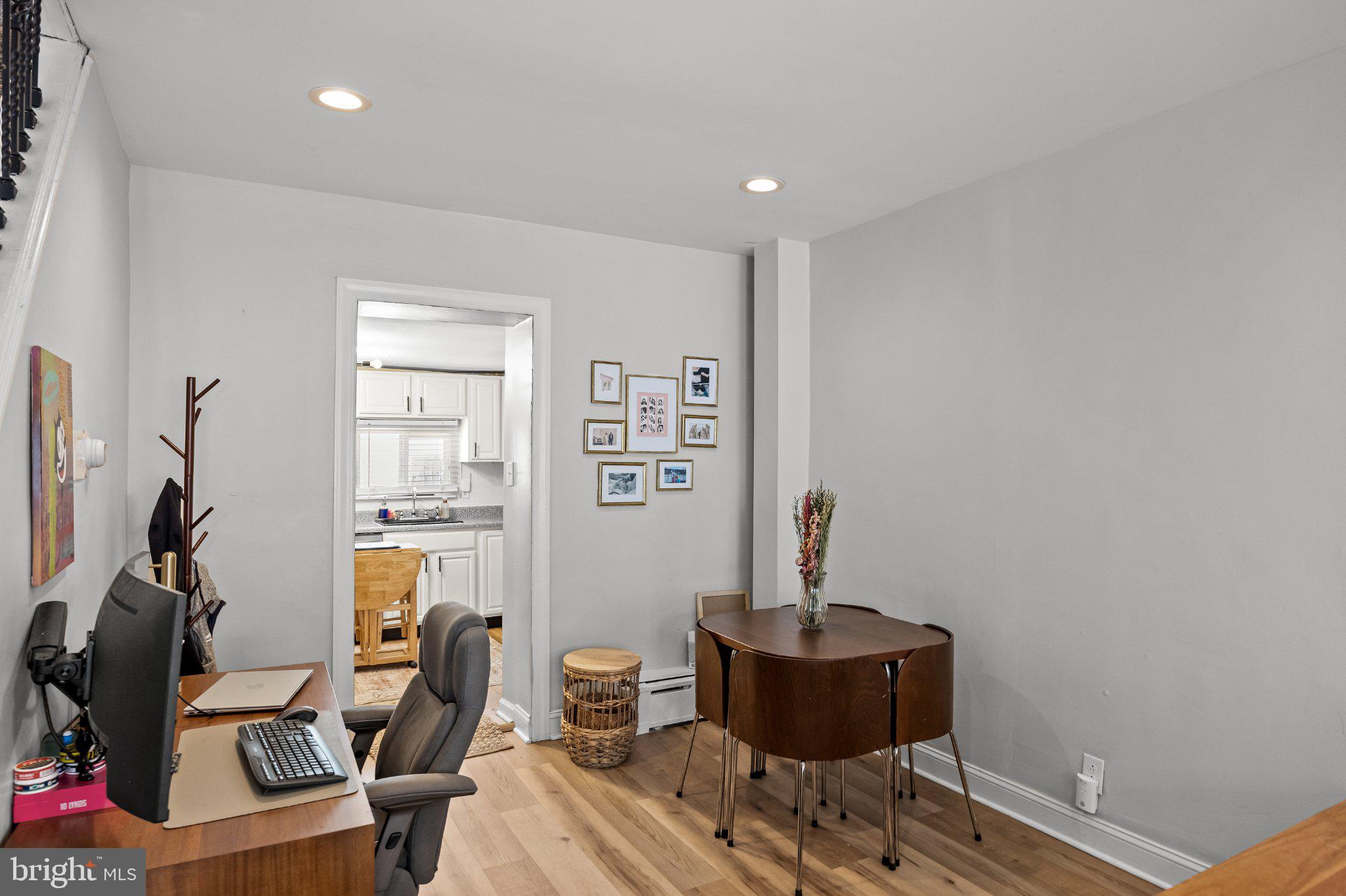 WHITMAN - Residential