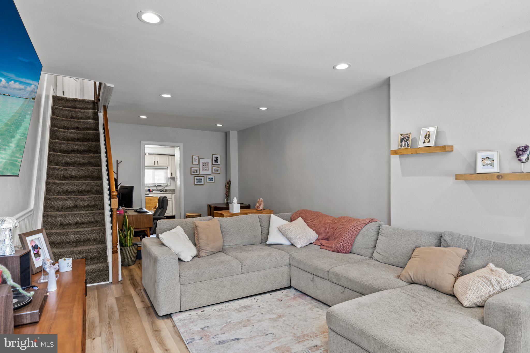 WHITMAN - Residential