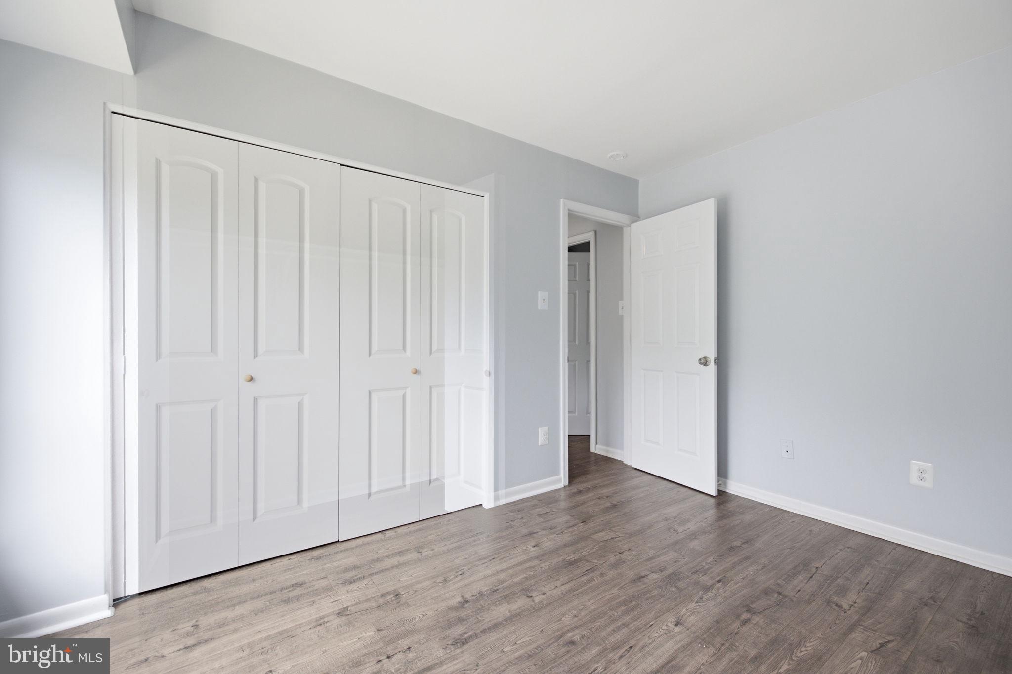 SUMMERTREE CONDO APTS - Residential