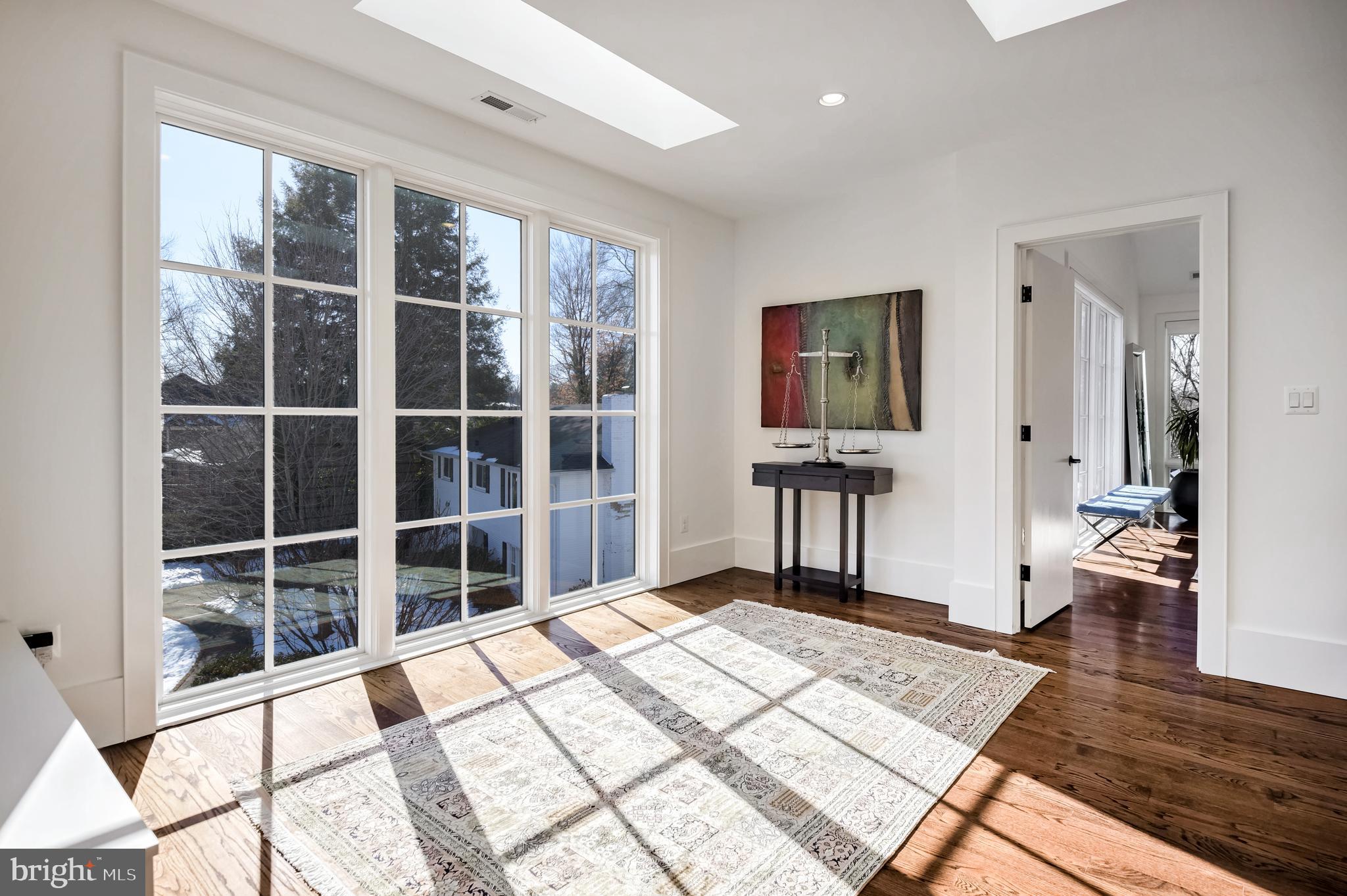 COUNTRY CLUB HILLS - Residential