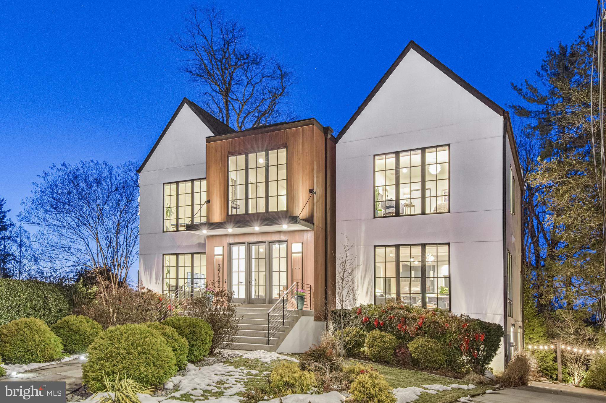 COUNTRY CLUB HILLS - Residential