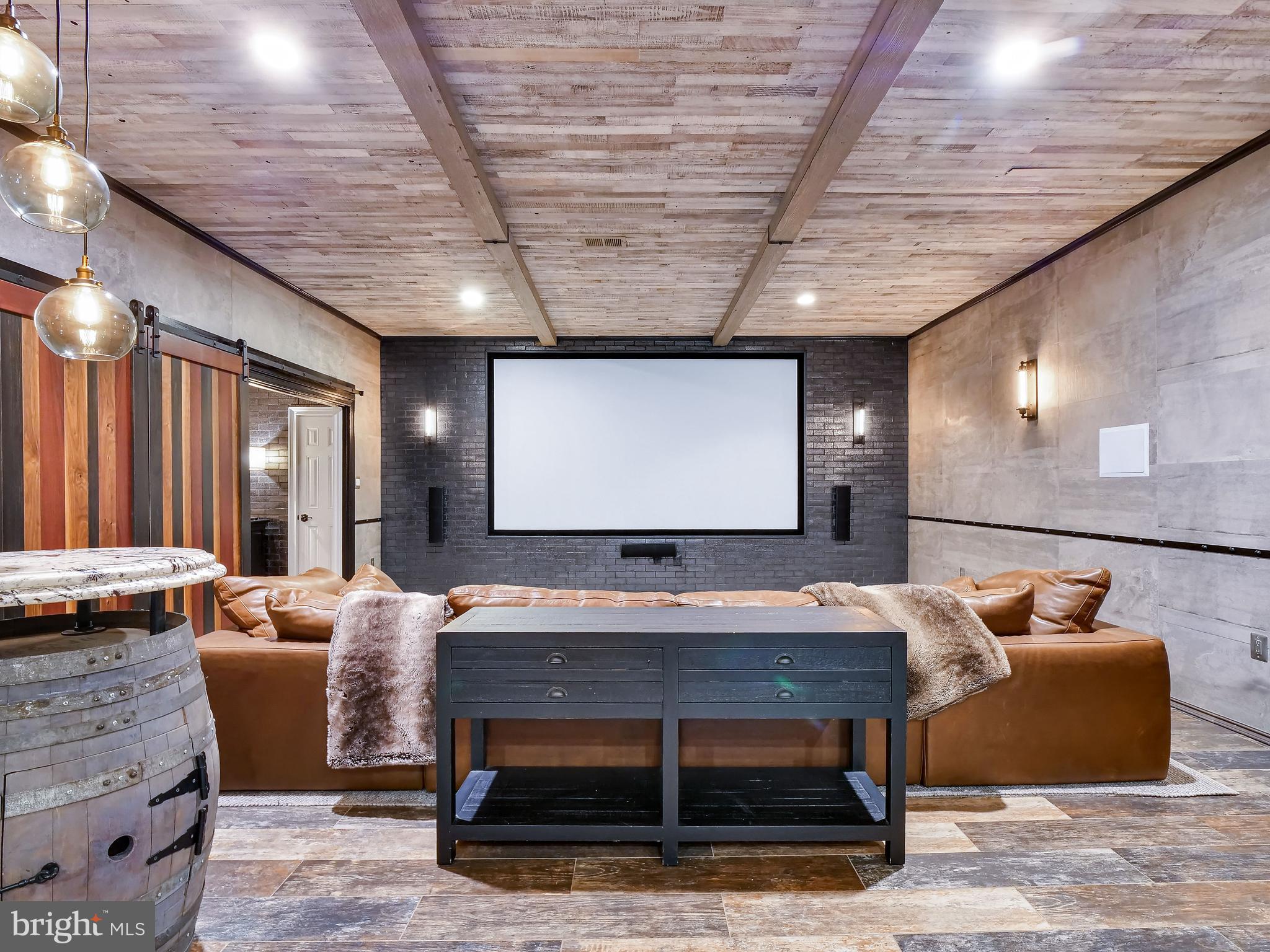 PLANTATION HILLS - Residential