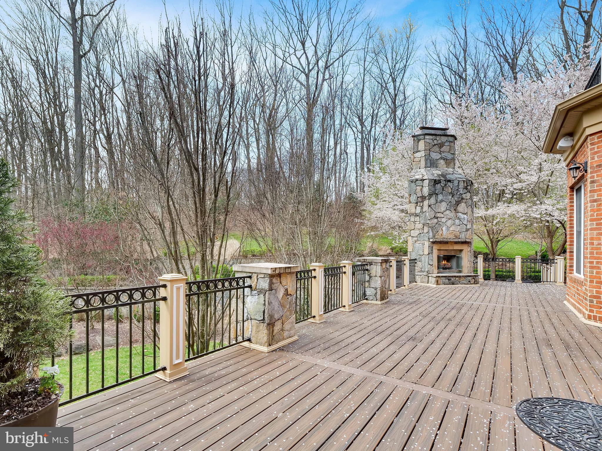PLANTATION HILLS - Residential