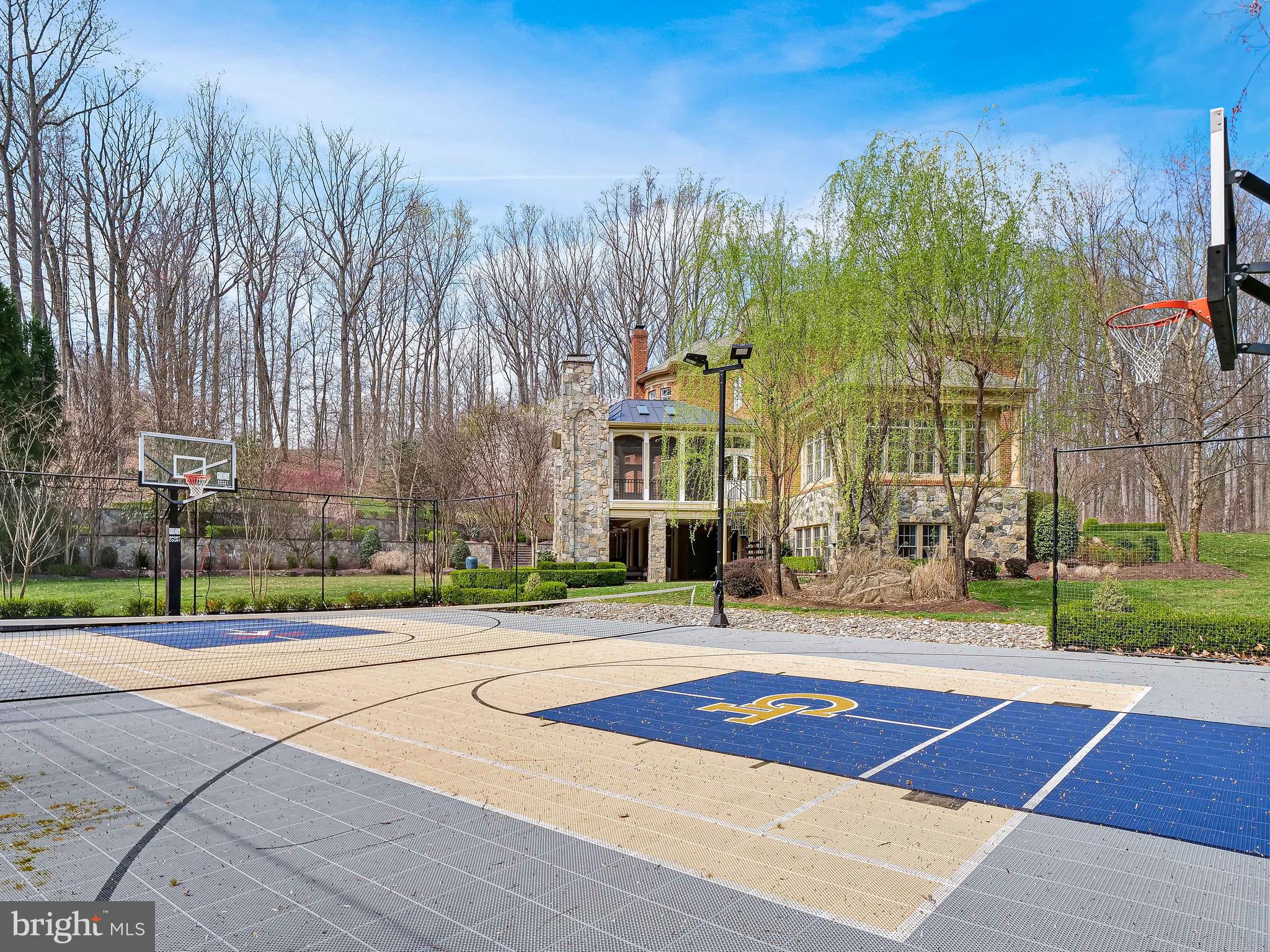 PLANTATION HILLS - Residential