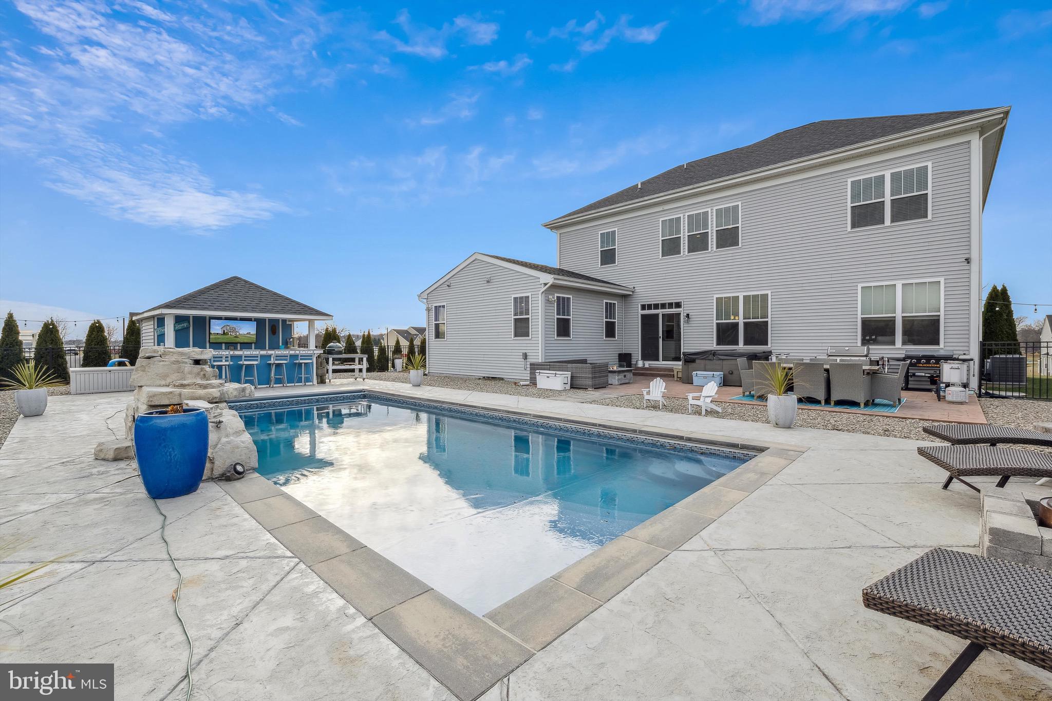 WILLOW RIDGE - Residential