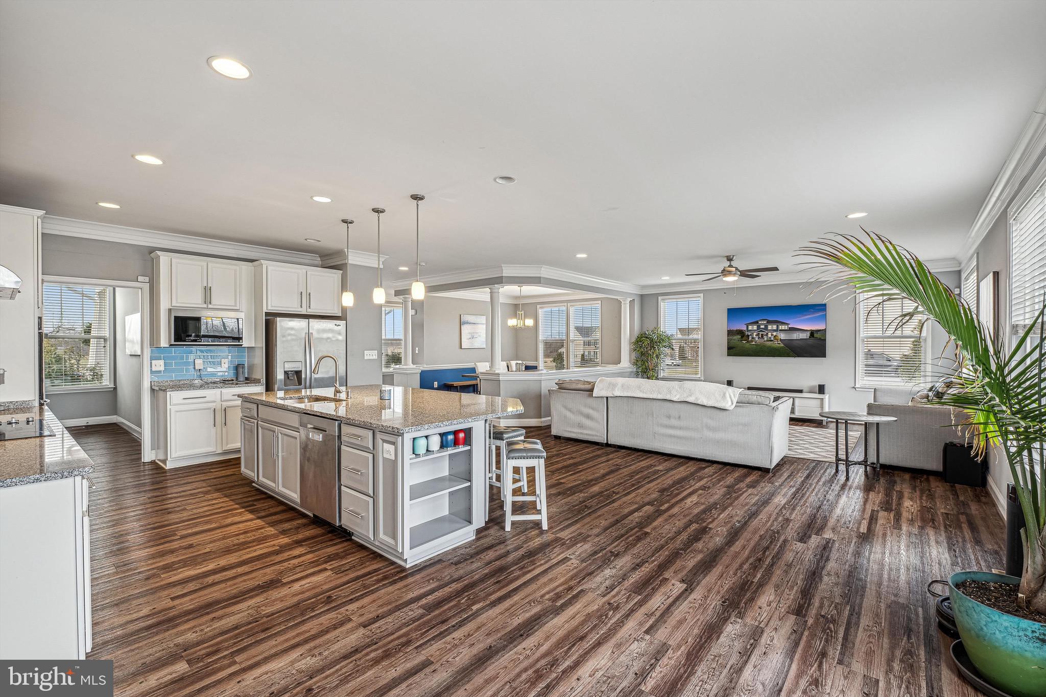 WILLOW RIDGE - Residential