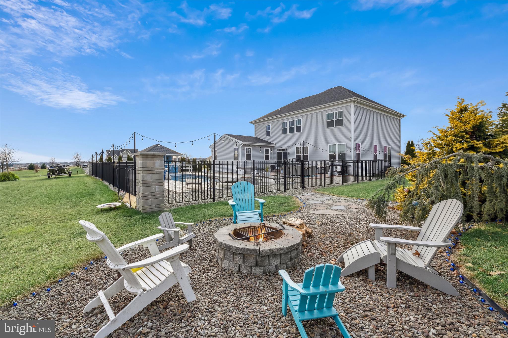 WILLOW RIDGE - Residential