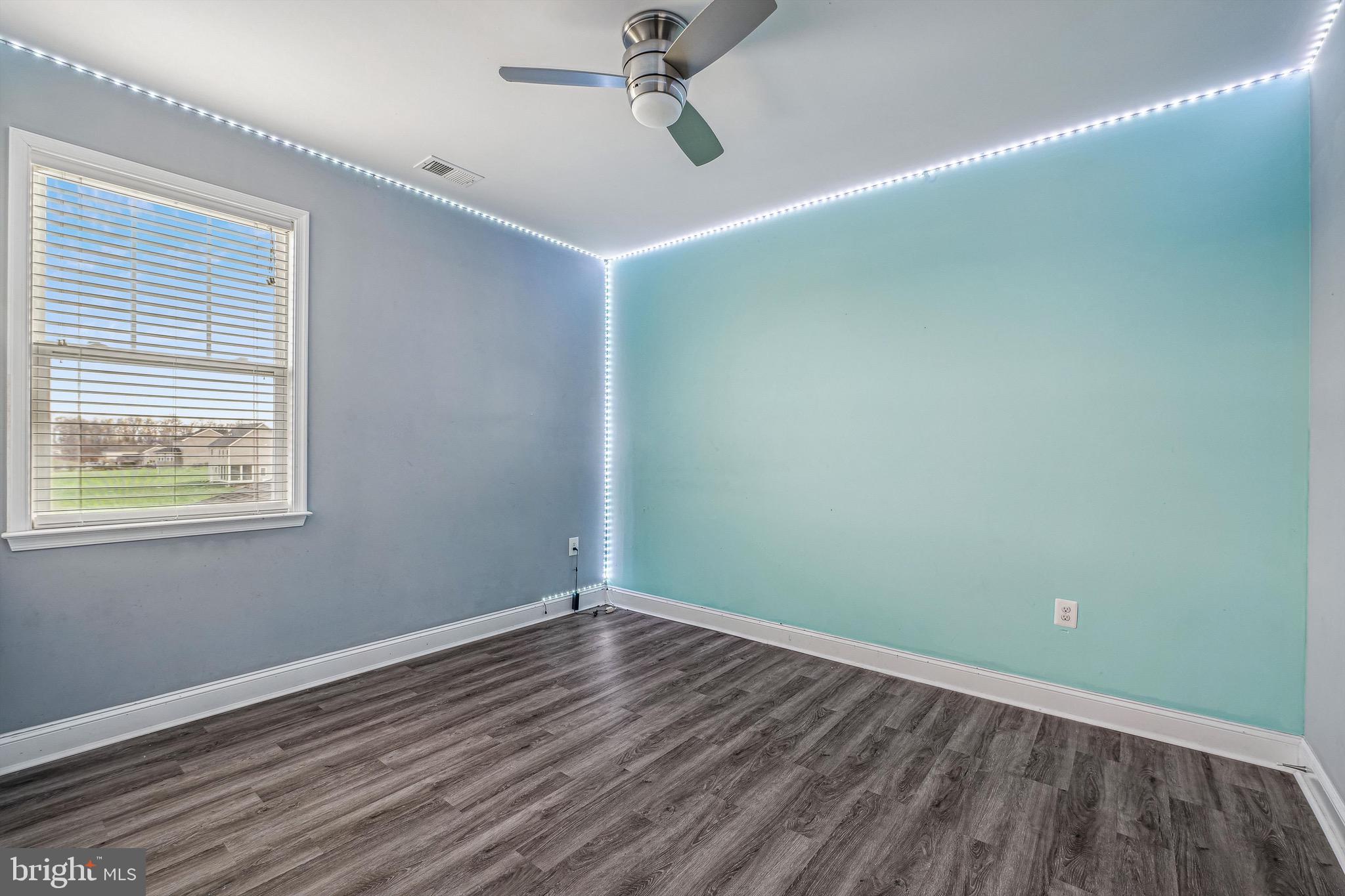 WILLOW RIDGE - Residential