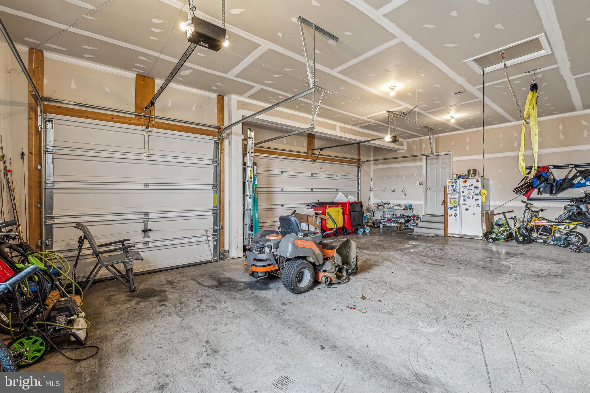 WILLOW RIDGE - Residential