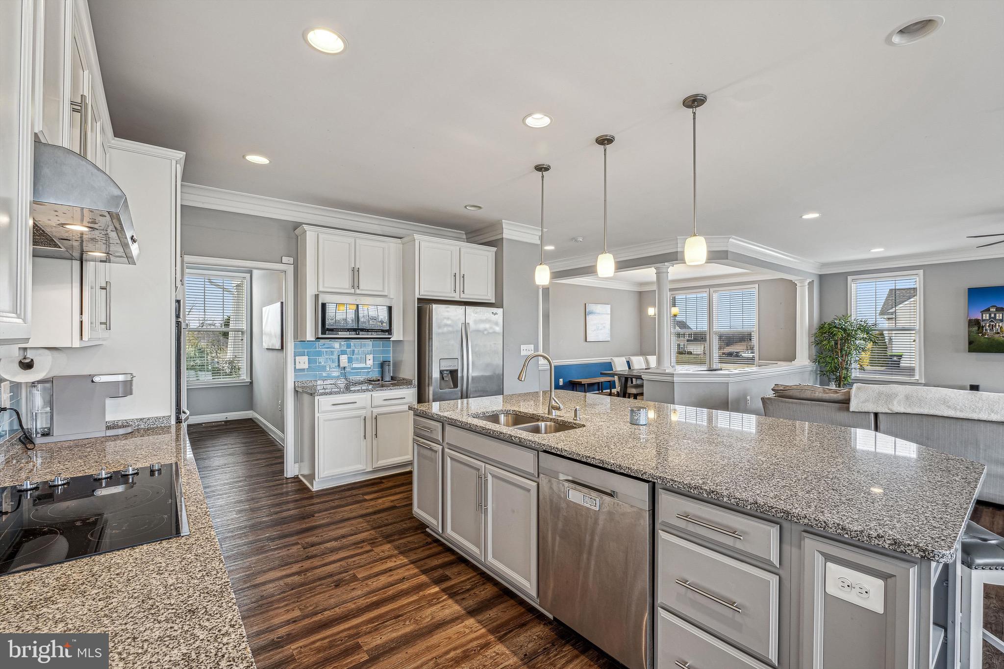 WILLOW RIDGE - Residential