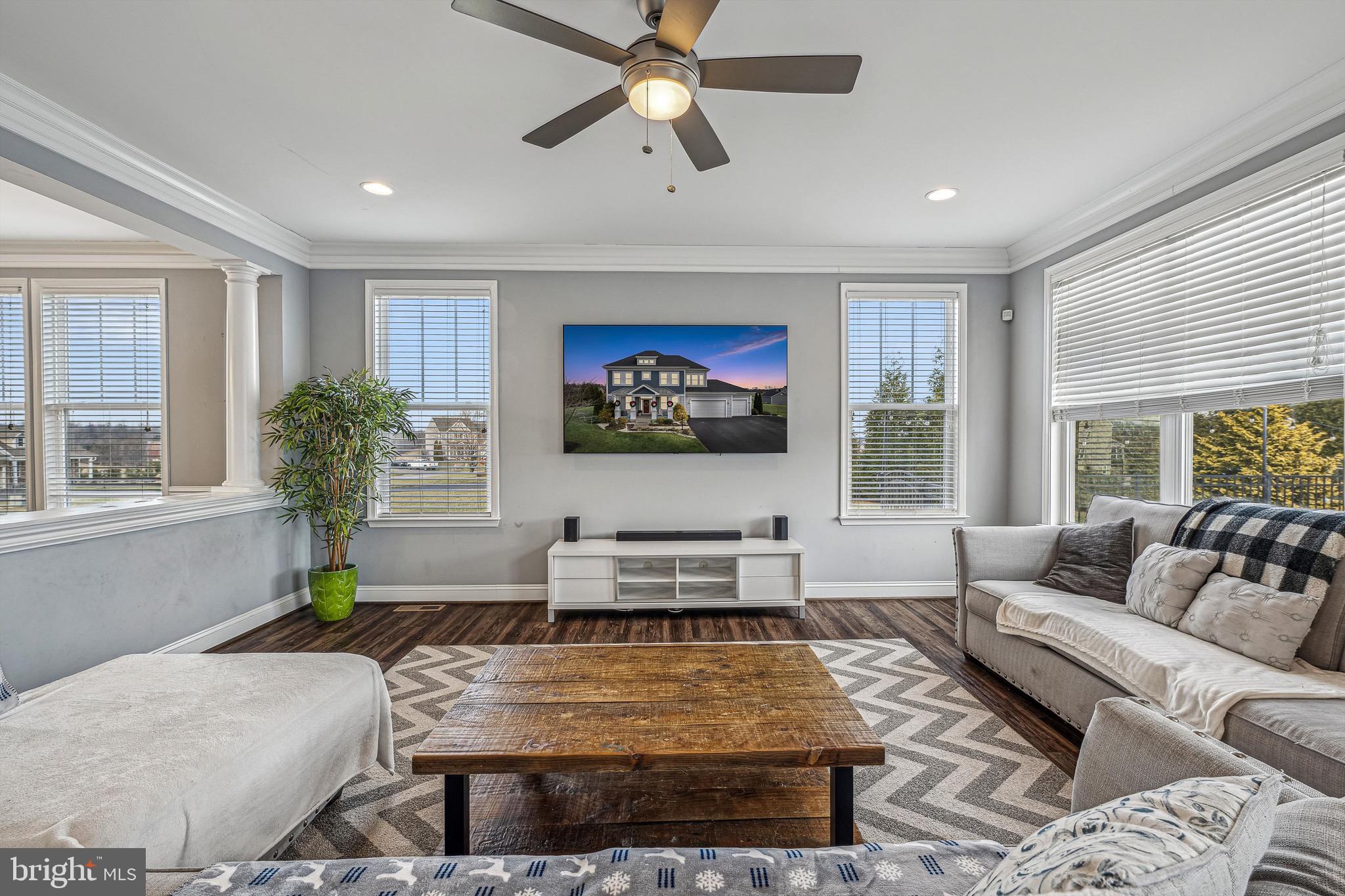 WILLOW RIDGE - Residential
