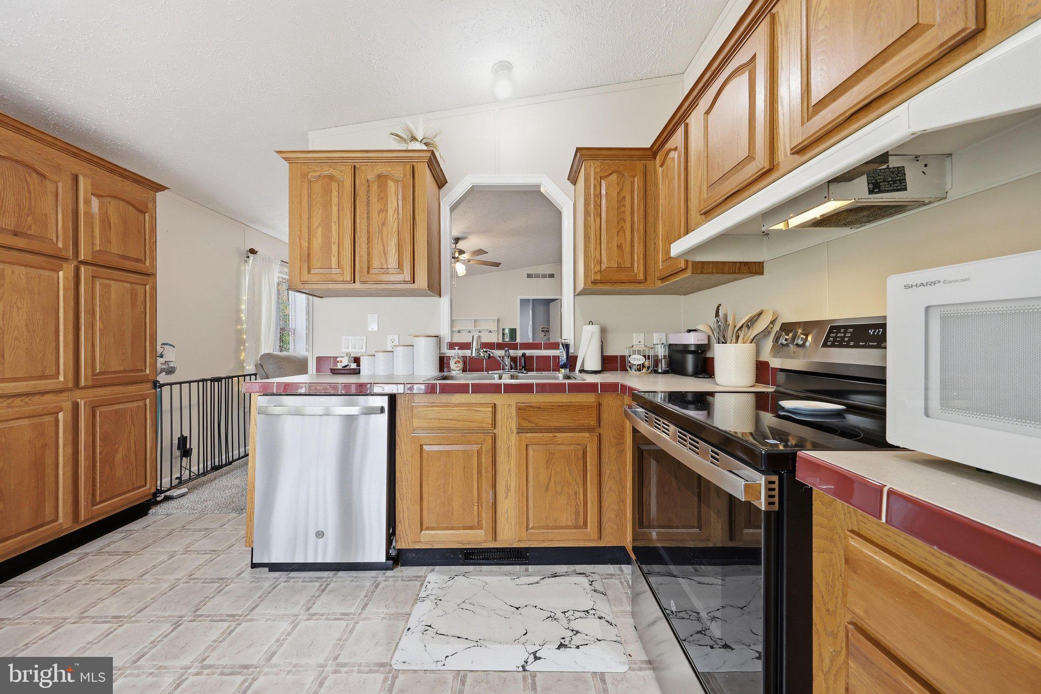 G&G COMMUNITIES - Residential