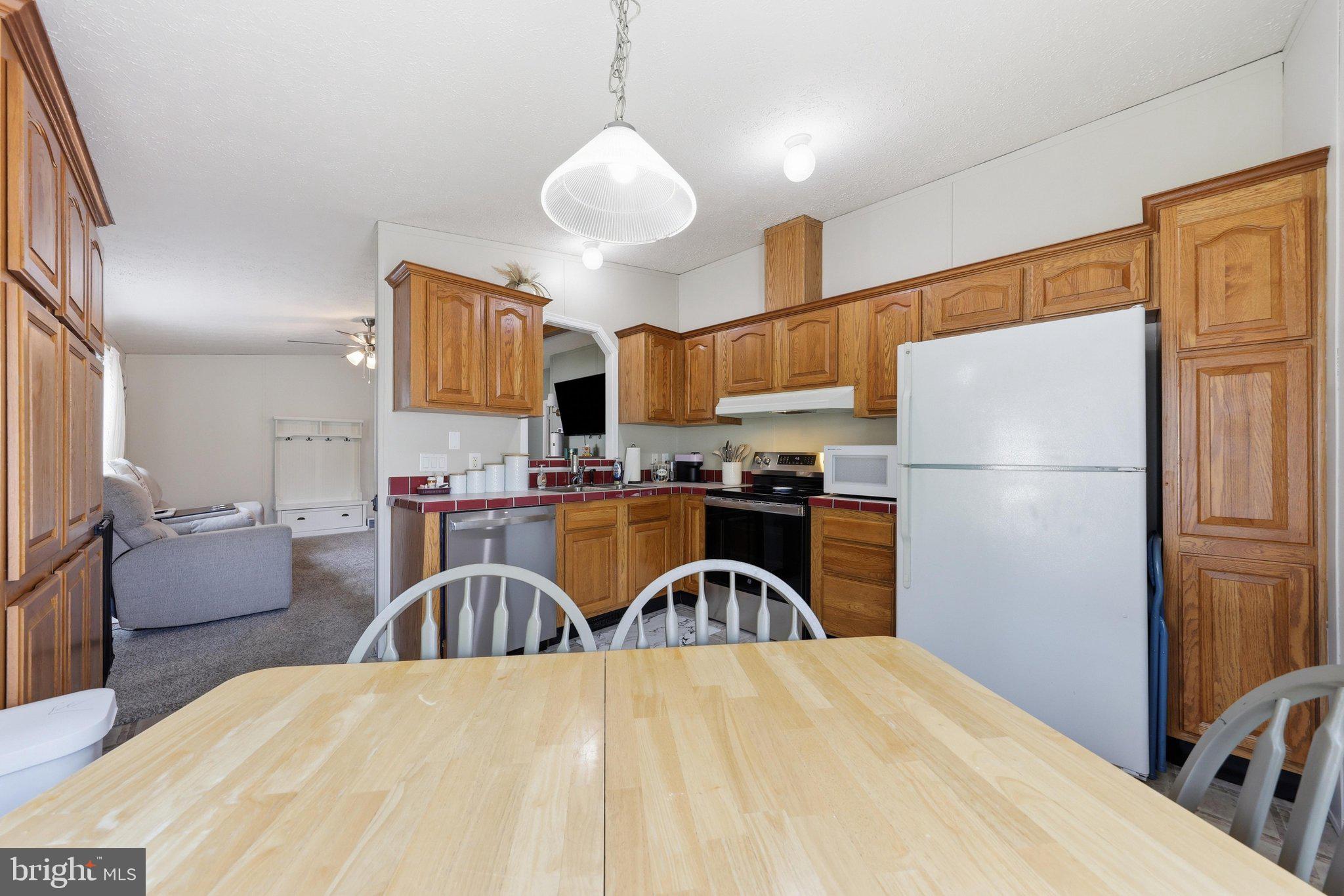 G&G COMMUNITIES - Residential